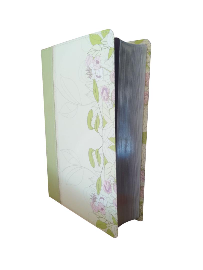 NKJV STUDY BIBLE LEATHER COVER FOR WOMEN, HOLY BIBLE, NEW KING JAMES VERSION STUDY BIBLE