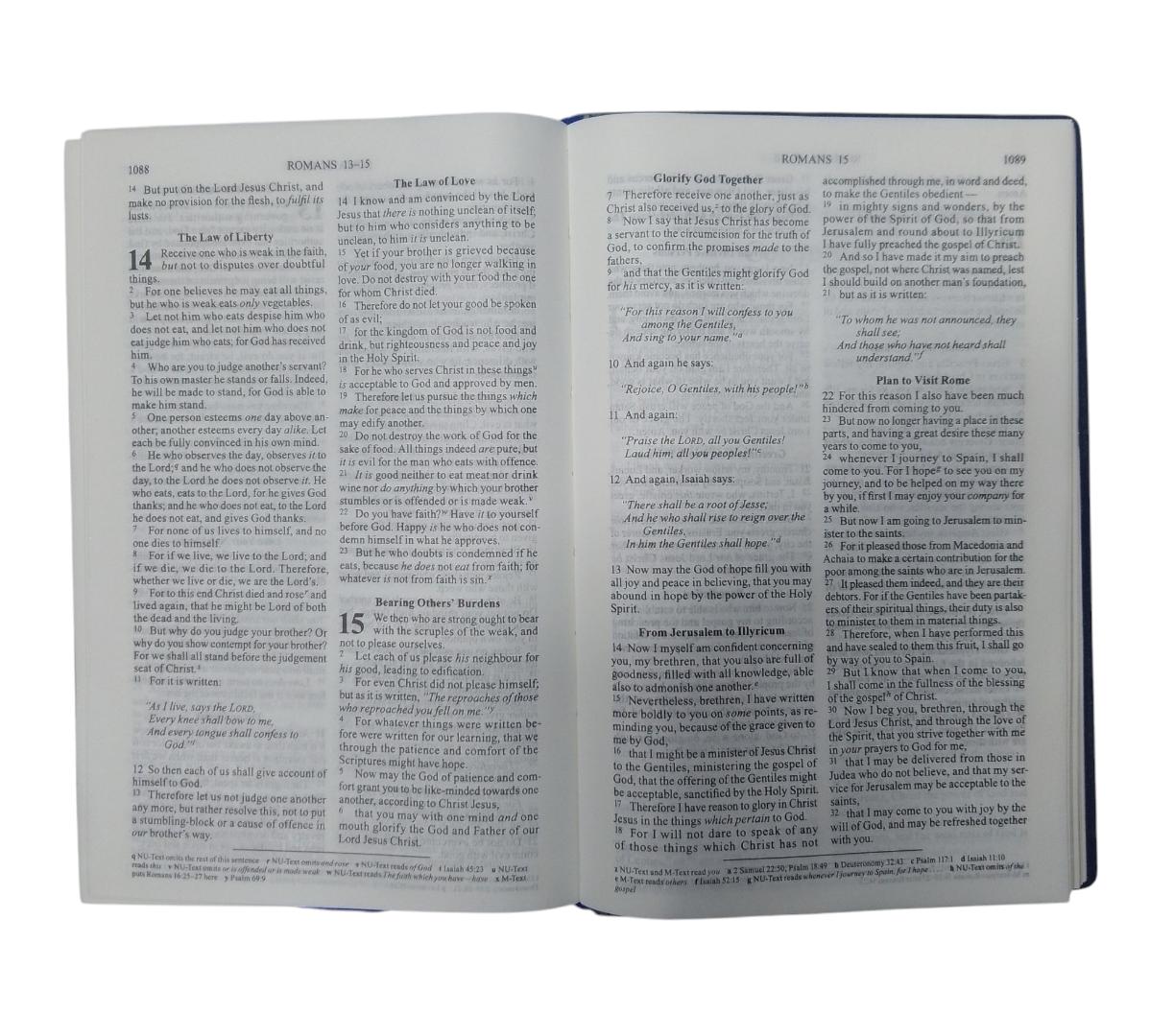 NKJV COMPACT BIBLE, HOLY BIBLE, NEW KING JAMES VERSION BIBLE, SOFT COVER BROWN