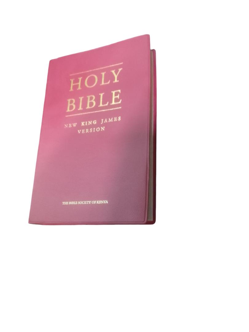 NKJV COMPACT BIBLE, HOLY BIBLE, NEW KING JAMES VERSION BIBLE, SOFT COVER MAROON