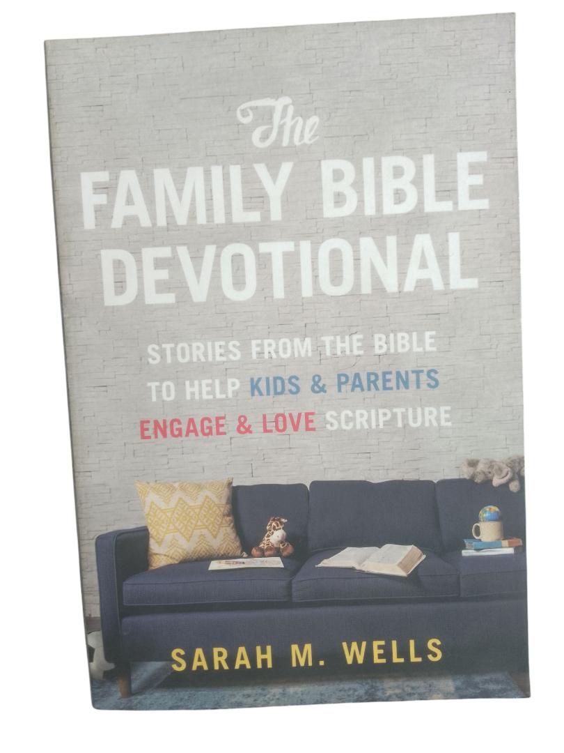 FAMILY BIBLE DEVOTIONAL BOOK, BIBLE STORY