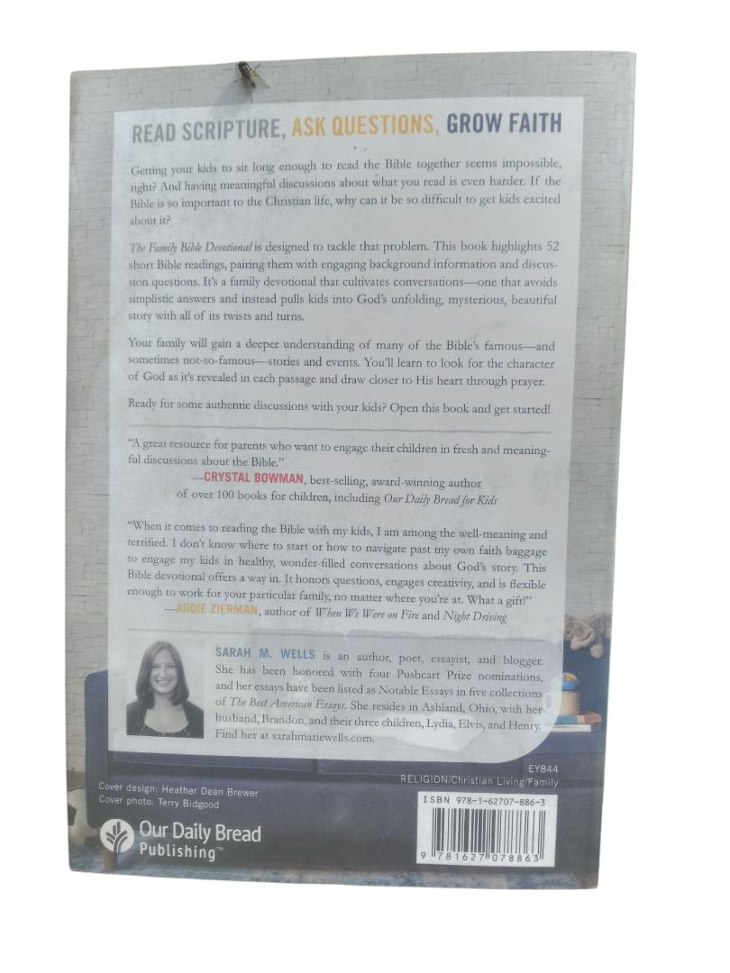 FAMILY BIBLE DEVOTIONAL BOOK, BIBLE STORY