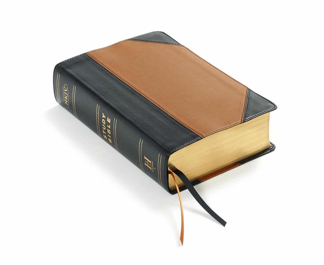 NKJV PERSONAL SIZE STUDY BIBLE, NEW KING JAMES VERSION STUDY BIBLE, HOLY BIBLE, LEATHER COVER BIBLE, THUMB INDEX LEATHER COVER