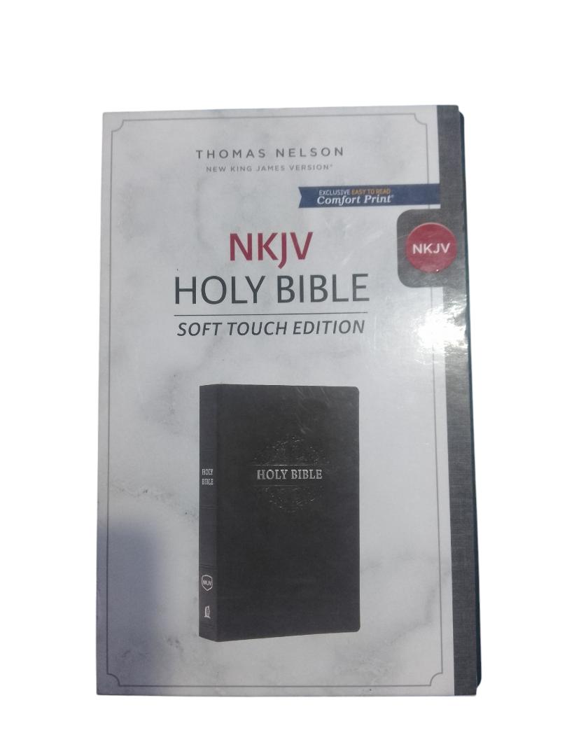 NKJV, HOLY BIBLE, SOFT TOUCH EDITION, NEW KING JAMES VERSION BIBLE  BLACK