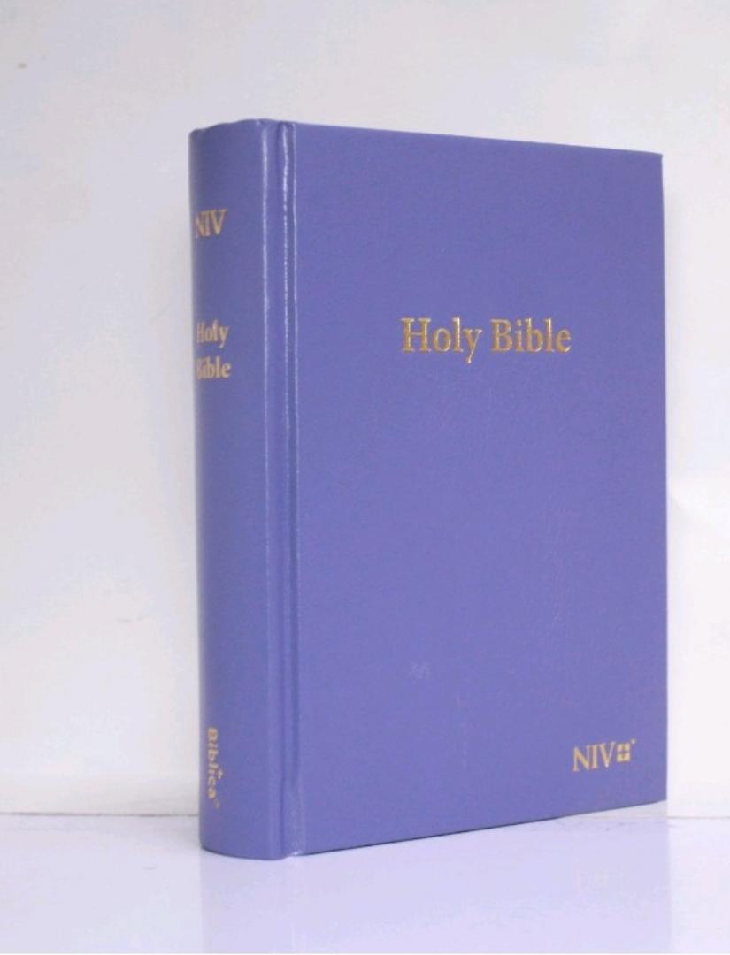 NIV MEDIUM SIZE, HARDCOVER BIBLE, NEW INTERNATIONAL VERSION BIBLE, HOLY BIBLE PURPLE