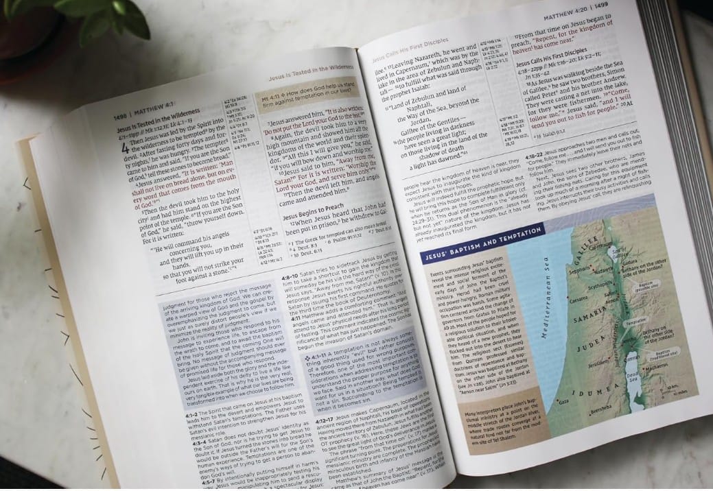 NIV Application Bible, Hardcover, Multi-Cream, Red Letter, Comfort Print: Bringing the Ancient Message of the Bible into Your World (NIV Application Commentary Resources)
