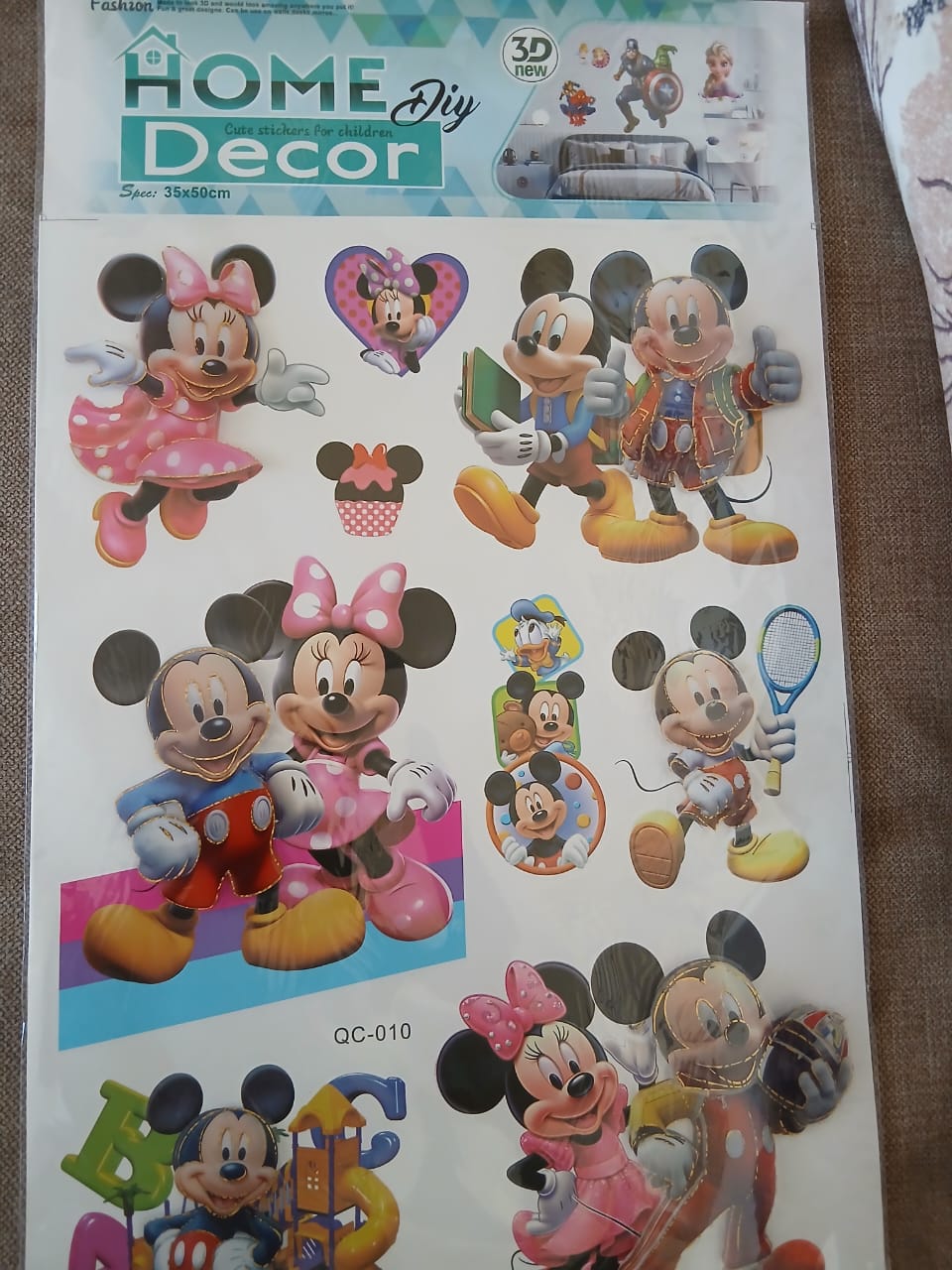 Flower illustration 3D decoration wall stickers 33 by 27cm