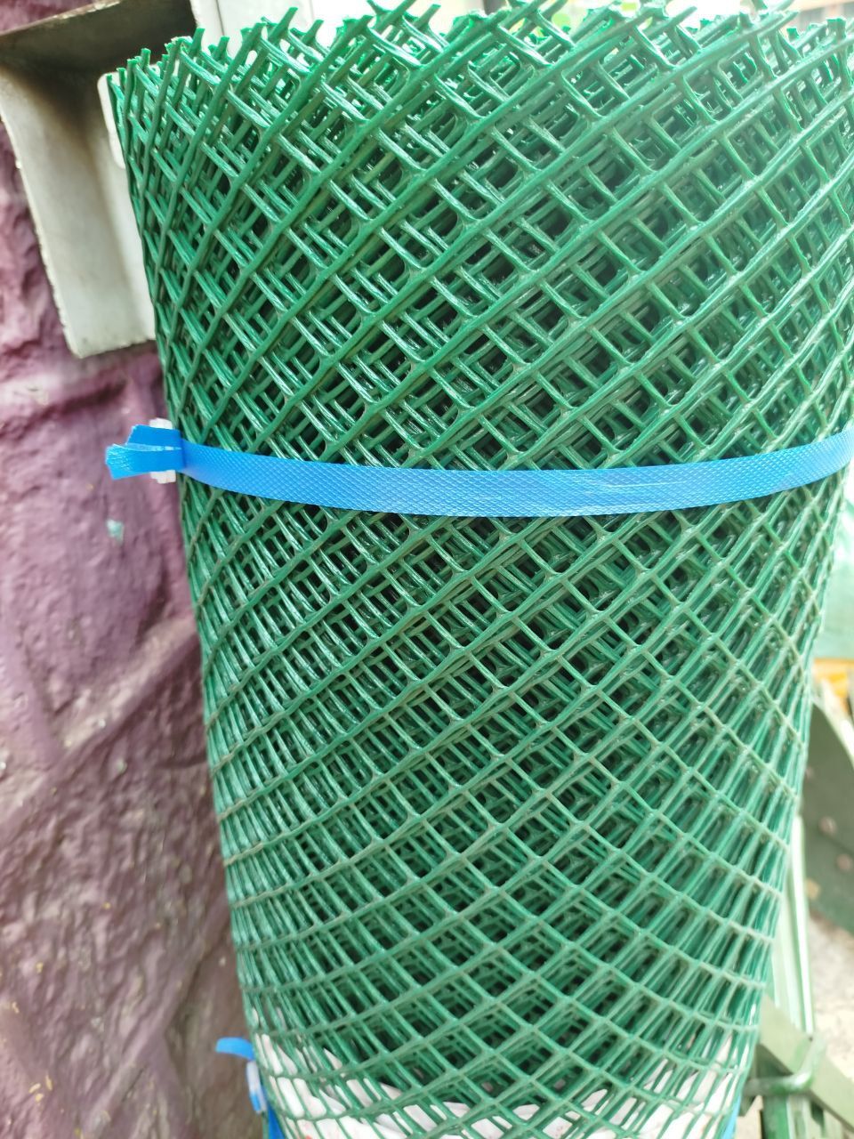 Chicken mesh - plastic chicken mesh - 1 inch - 1 meter wide