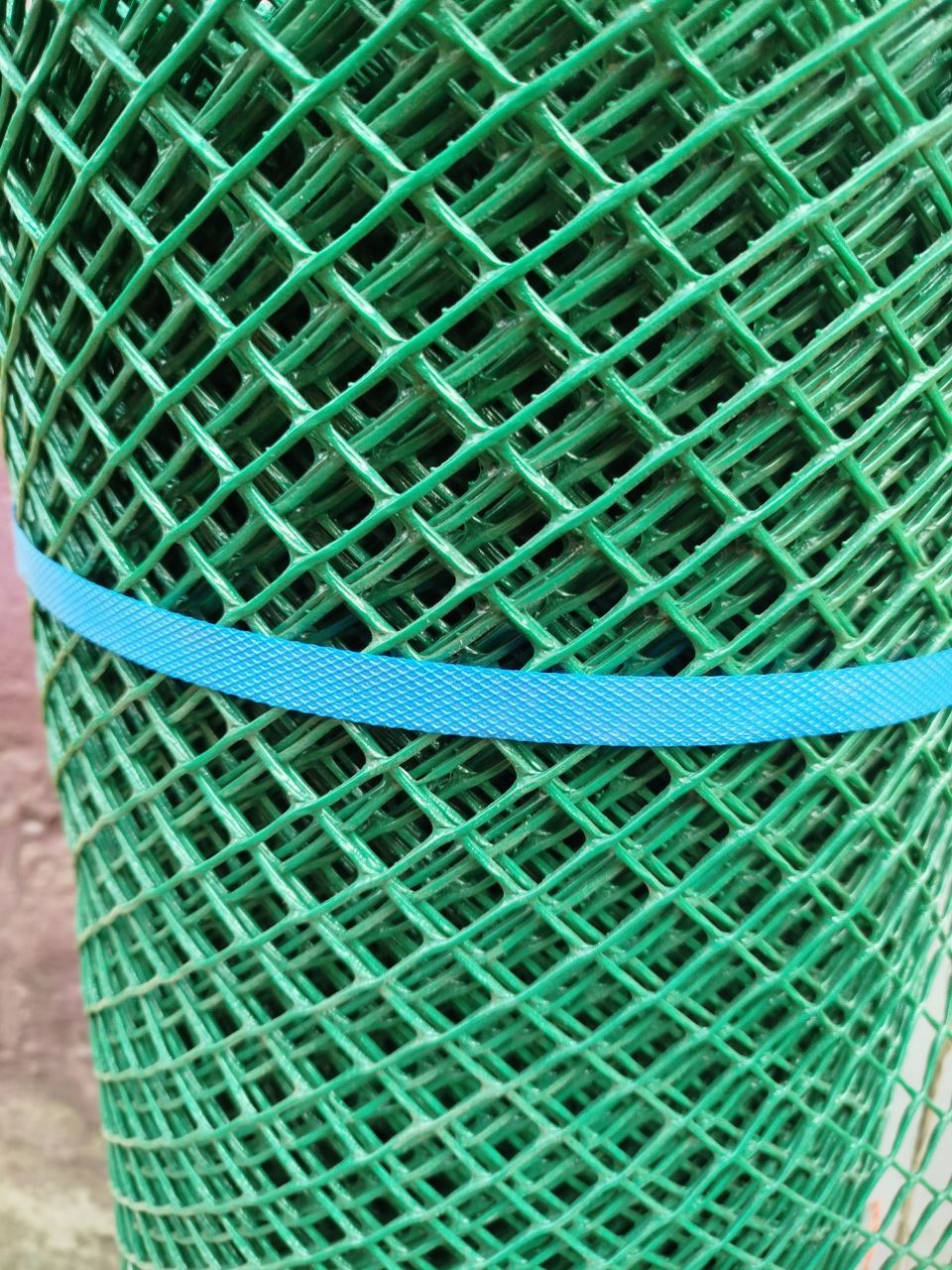 Chicken mesh - plastic chicken mesh - 1 inch - 1 meter wide