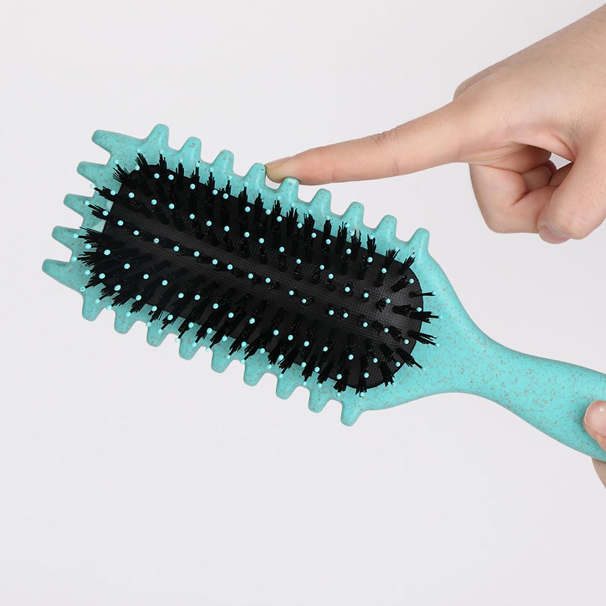 1 Piece Bounce Curl Define Styling Brush -Premium Curly Hair Brush, Wet & Dry Detangler, Essential Tool for Shaping & Perfecting Your Curls
