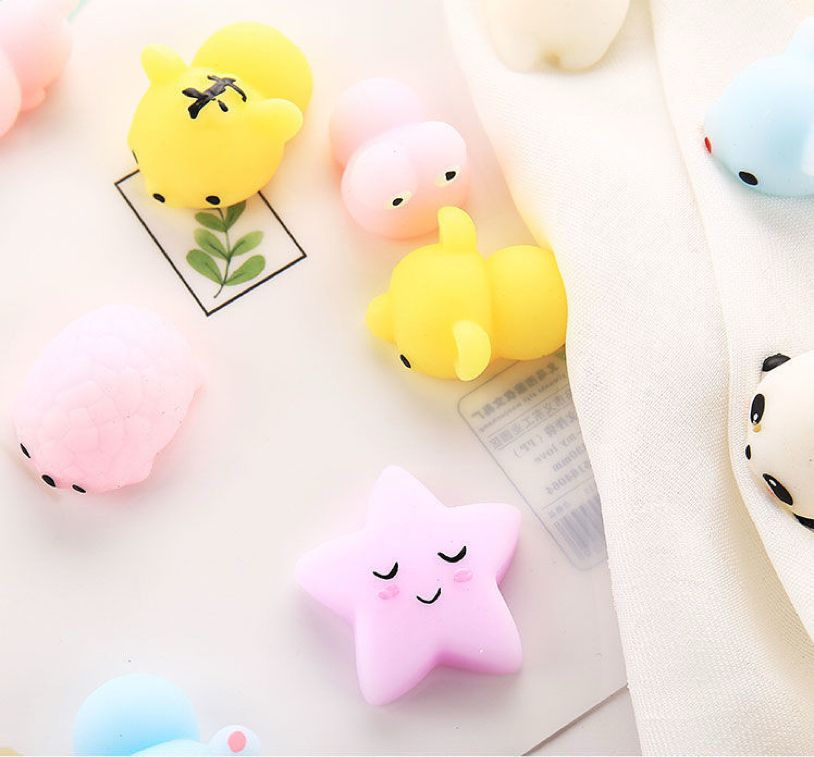 15pcs Mochi Toys Random Mini Kawaii Animals Stress Relief Toys Anxiety Reliever Fidget Toys for Kids Boys Girls Favors Gifts (Random)