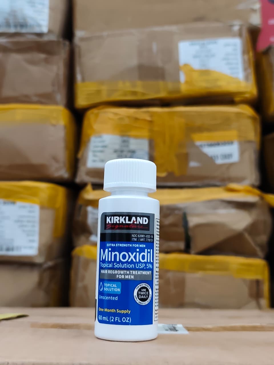 ORIGINAL Kirkland Minoxidil 5% Extra Strength Hair Regrowth 1 Month Supply and dermastamp hair growth kit guaranteed results,for hairloss , beard care ,scalp treatment alopecia
