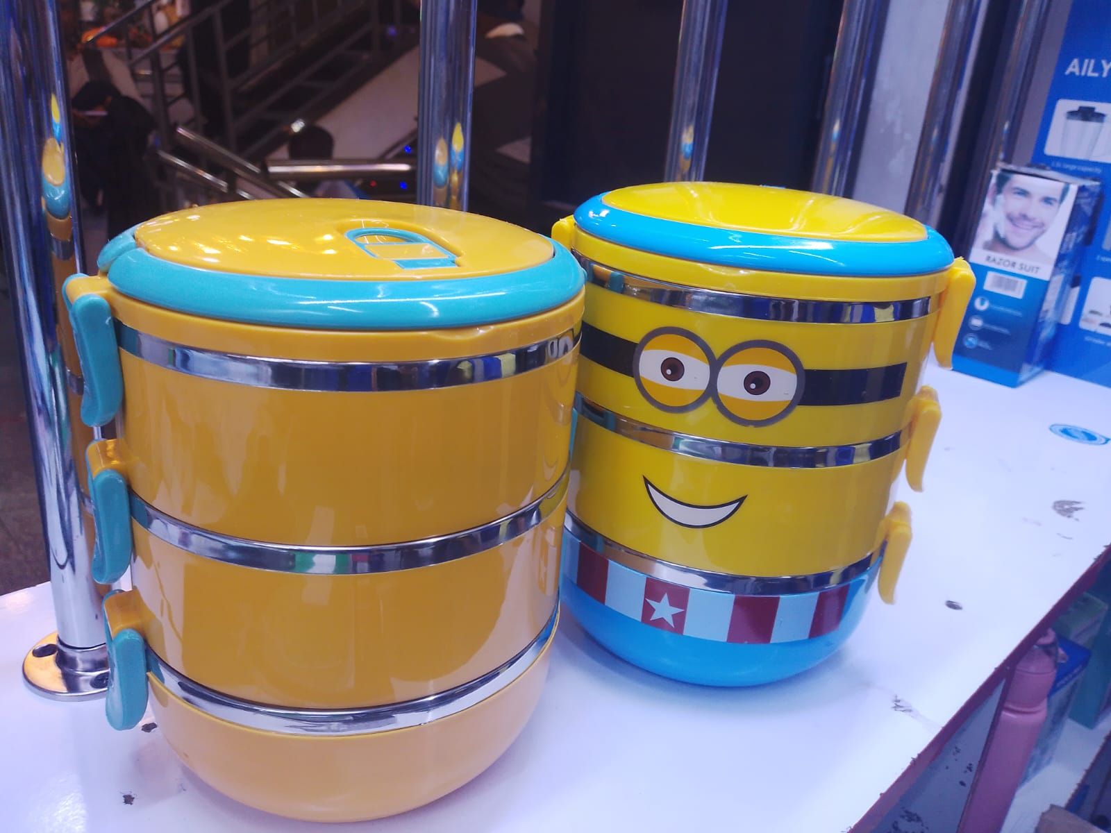 High quality Minion Cartoon 3-Layer Thermal Lunchbox Kids Bento Box Portable Food Container Insulated School Work Meal Carrier