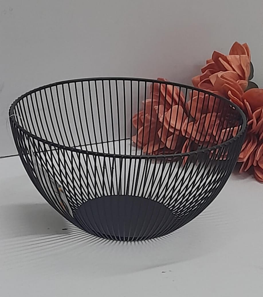 Metal Wire Fruit Basket, Large Round Storage Baskets for Bread, Fruit, Snacks, Candy, Households Items. Fashion Fruit Bowl Decorate Living Room, Kitchen, Countertop (Black