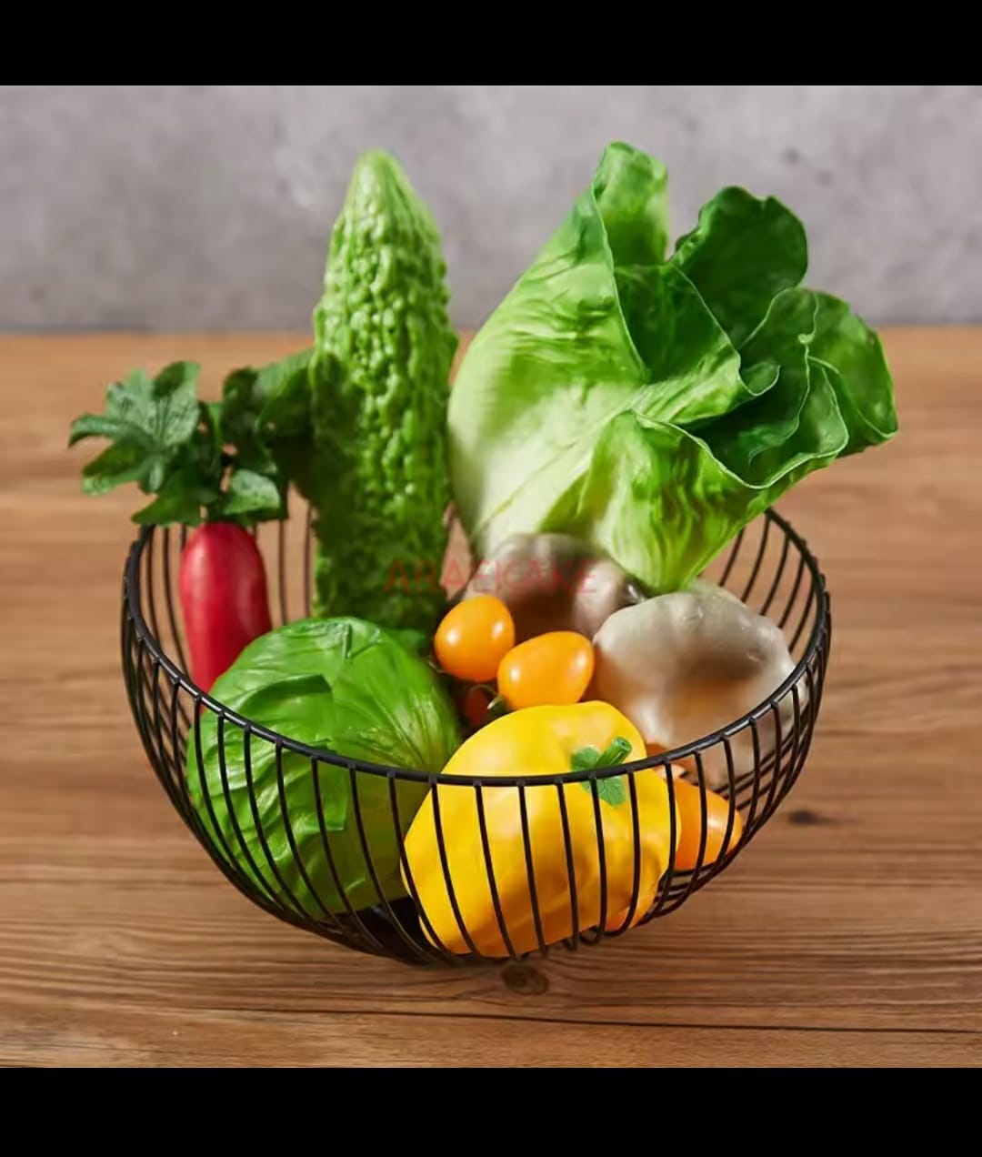 Metal Wire Fruit Basket, Large Round Storage Baskets for Bread, Fruit, Snacks, Candy, Households Items. Fashion Fruit Bowl Decorate Living Room, Kitchen, Countertop (Black