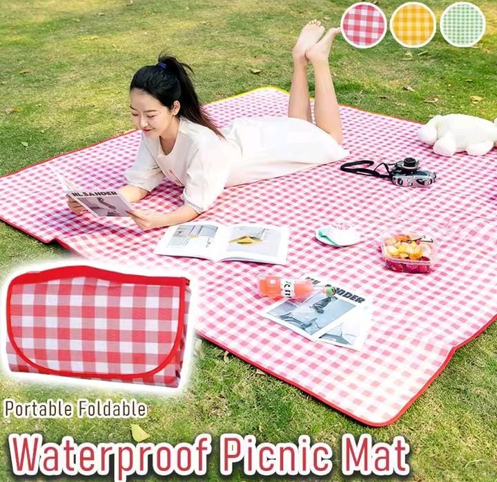 Foldable and Waterproof Picnic Mat for Outdoors or Camping, Picnic Blanket/ Camping Floor Carpet/ Beach Blanket, Tent, Meadow Mat, Park Grass Mat, Yoga Mat, Foldable Sleeping Pillow - LARGE 200x200cm