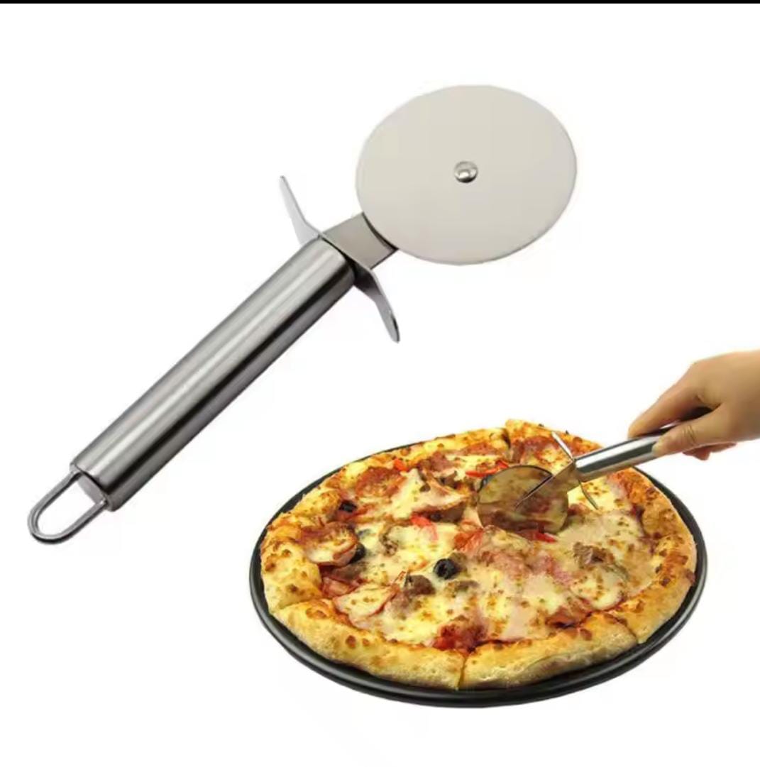 Stainless steel kitchen pizza cutter