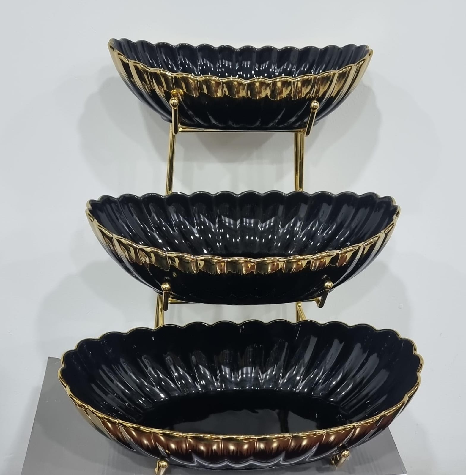 3 layers ceramic kitchen fruits bowls on gold metal rack ...bowl sizes...bottom 35cmx19cmx10cm,mid 29cmx15cmx7cm