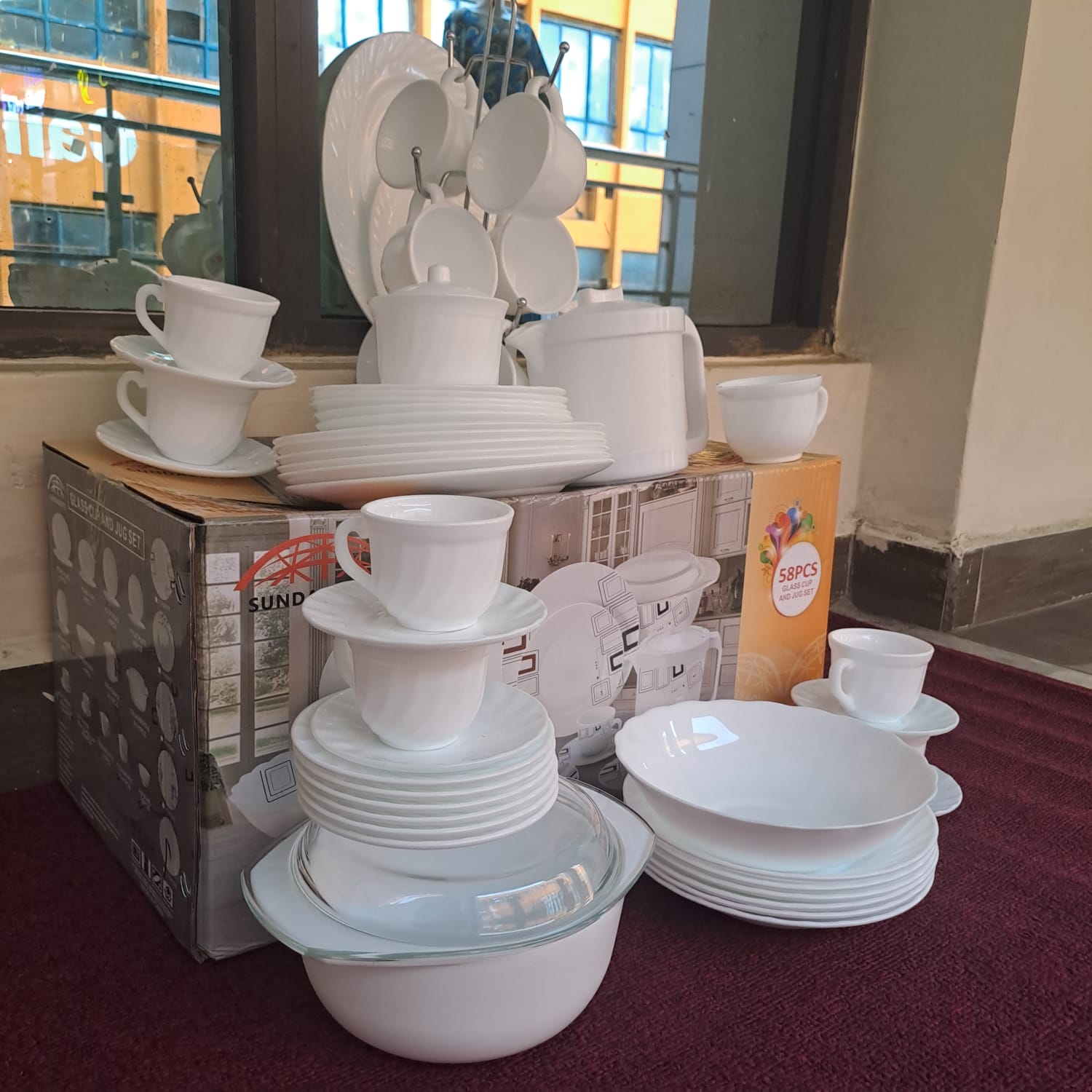 58Pcs Ceramic kitchen dinner set