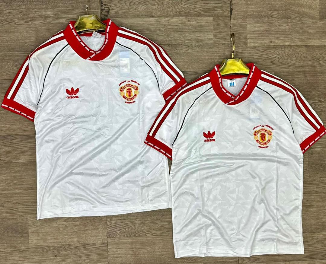 BACK IN STOCK!! ORIGINAL Good Quality Manchester United 1991 European Cup Winners Away Football Shirt/jersey.