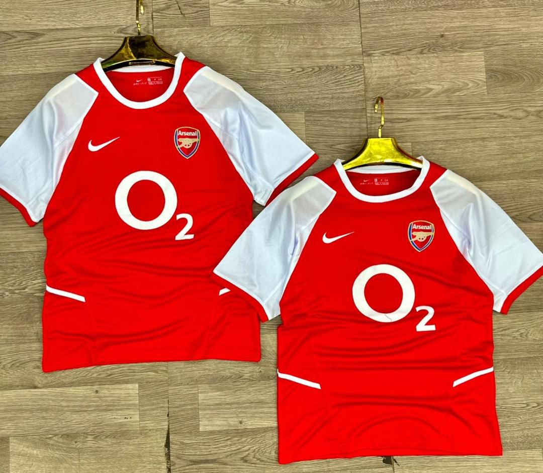 BACK IN STOCK!! ORIGINAL Good Quality Authentic 2002/2003 Arsenal Home Jersey.