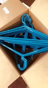 6pc Plastic Hangers plus 1pc  free(7pcs), Storage & Organization Clothing & Closet Storage Clothes Hangers.