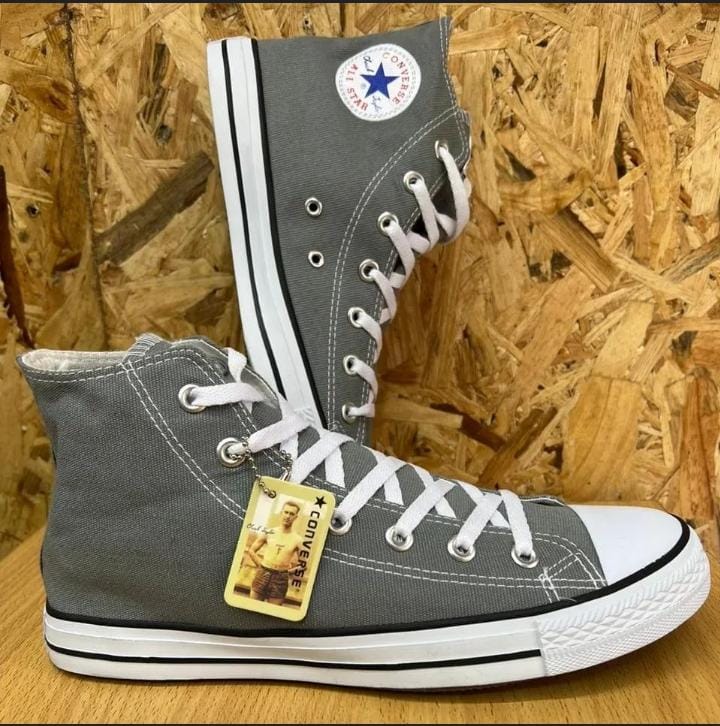 Sports shoes Unisex all star  high cut/boot convas Shoes Rubber shoes  and Flats Sports Shoes Little Daisy Classic high cutCanvas shoes Breathable Anti-friction sneakers skate shoes Athletic