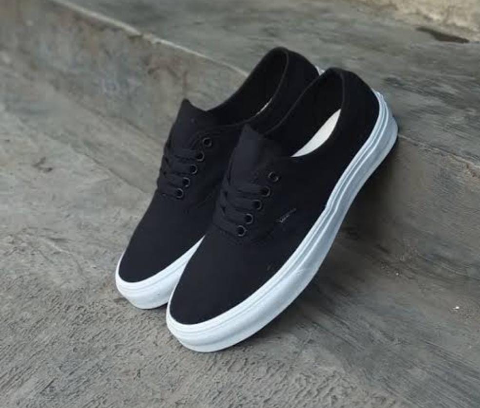 Vans VersaStride Unisex Canvas  flat Rubber Sneakers – Perfect for Everyday Comfort and Style