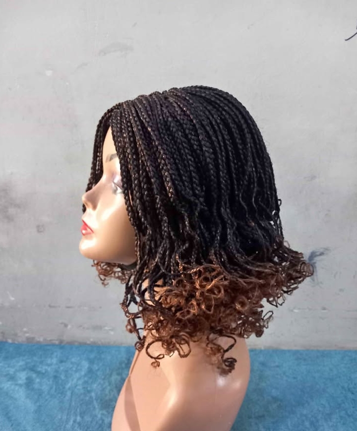 Short braided curly wig