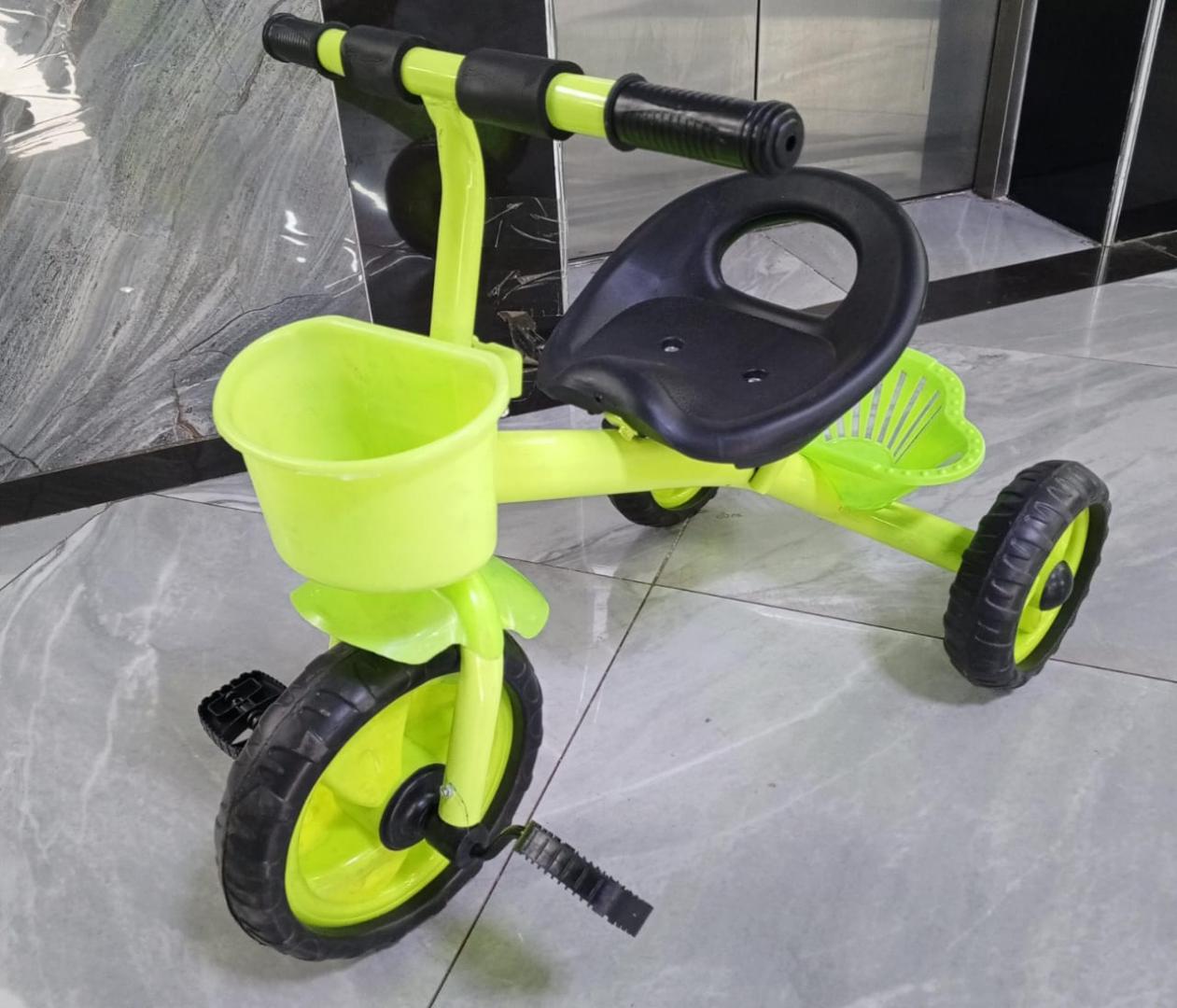 Classy 3 Wheel Kids Pedal Adjustable Tricycle for Aged 2-4 Children Toddler Balance Bike Balance Training with Basket & Large Axle Wheel Gifts