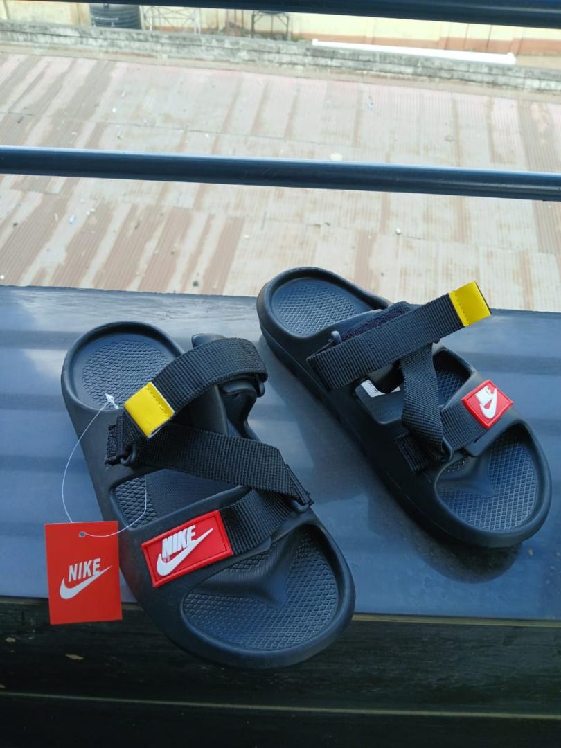 ORIGINAL AIR SLIDES, VERY COMFORTABLE AND CLASSY SLIDES, FLIP FLOPS, SLIPPERS, OPEN SHOES, (BEST SHOP FOR AIRFORCE 1, AIR FORCE, JORDAN, AIR MAX, AIRMAX)