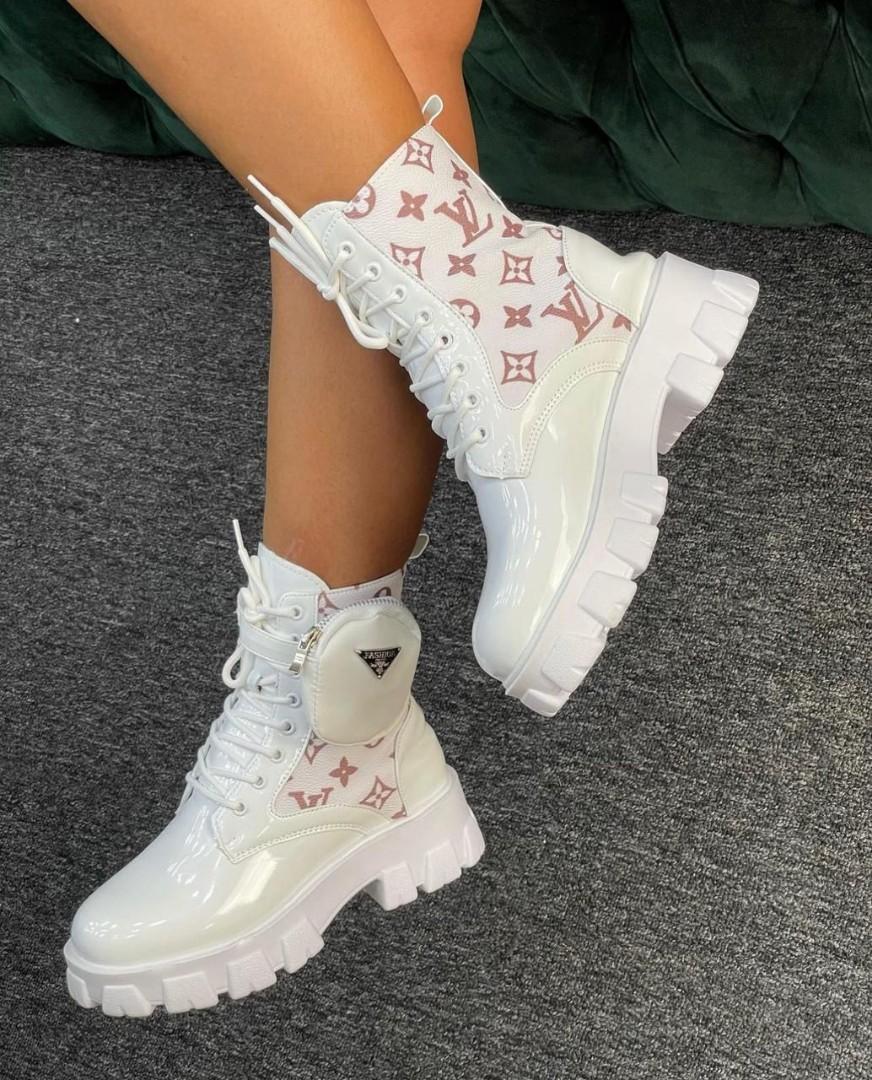 ORIGINAL LADIES PRADA ANKLE BOOTS, WHITE, VERY FASHIONABLE LADIES BOOTS (BEST SHOP FOR LADIES AND MENS BOOTS, SNEAKERS, CASUAL BOOTS, OFFICIAL BOOTS)