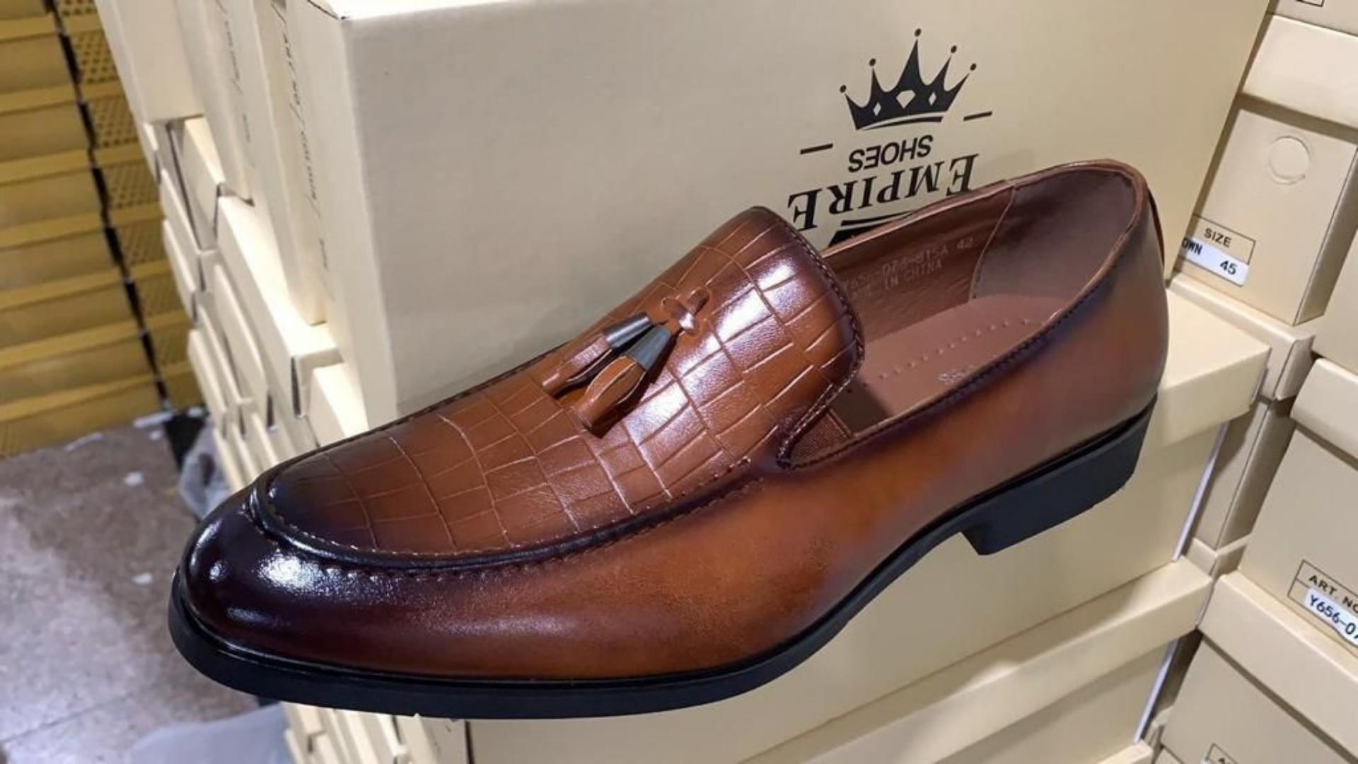 ORIGINAL BROWN MENS OFFICIAL LEATHER OFFICE AND CASUAL OXFORDS SHOES, VERY CLASSY AND FASHIONABLE, OFFICIALS, CASUAL BOOTS.