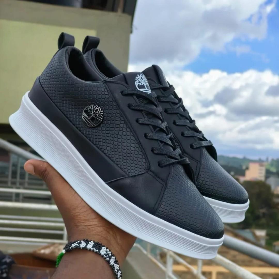 ORIGINAL LEATHER TIMBERLAND CLASSIC CASUALS SHOES, BLACK CASUAL AND OFFICIAL SHOES BROWN LEATHER (BEST SHOP FOR LOAFERS, OFFICIALS, CASUALS, SNEAKERS)