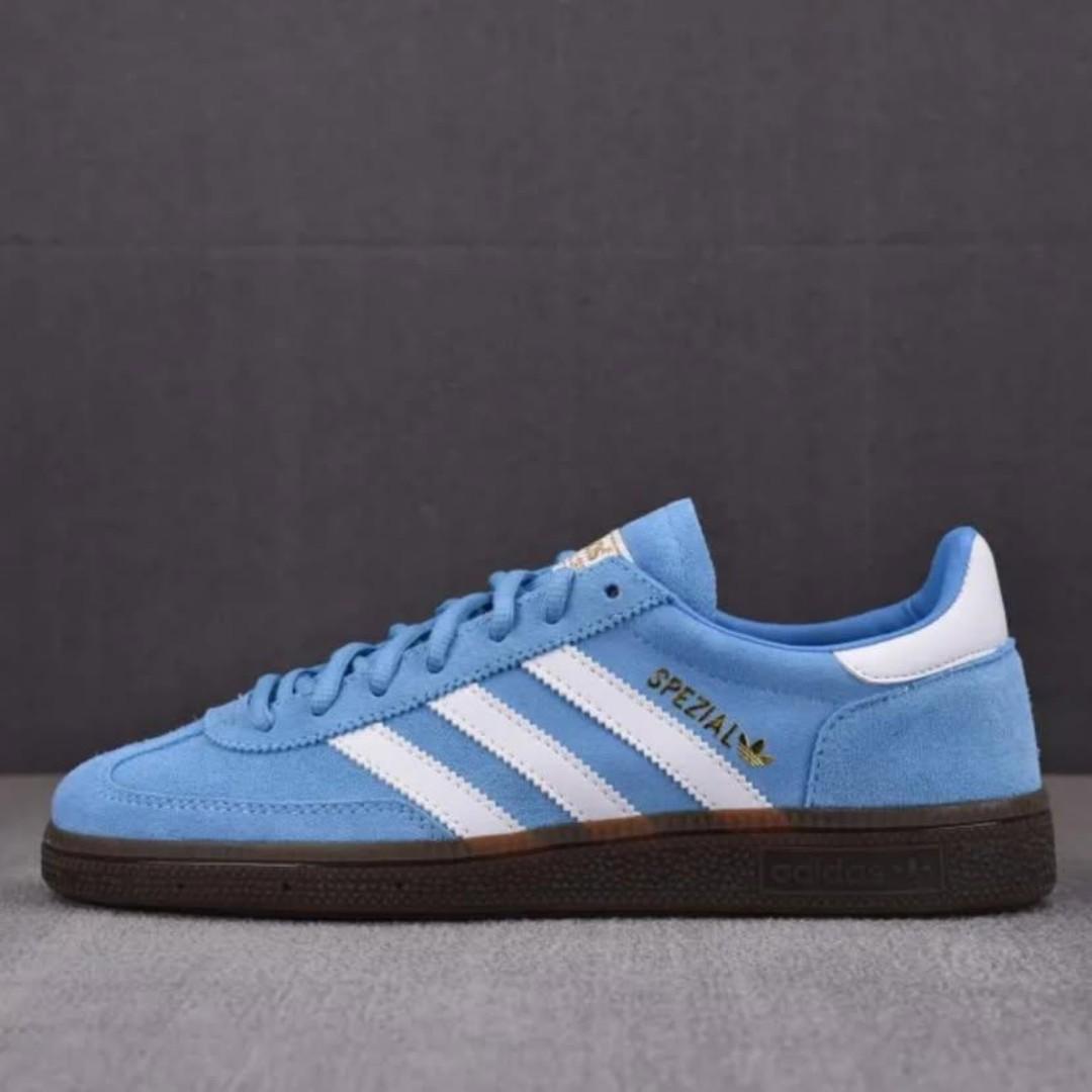🔥( ON OFFER ) BLUE AND WHITE ADIDAS SAMBA, HIGH QUALITY SNEAKER. ( best shop for Adidas, jordan, air force, airforce, air max) GENERIC