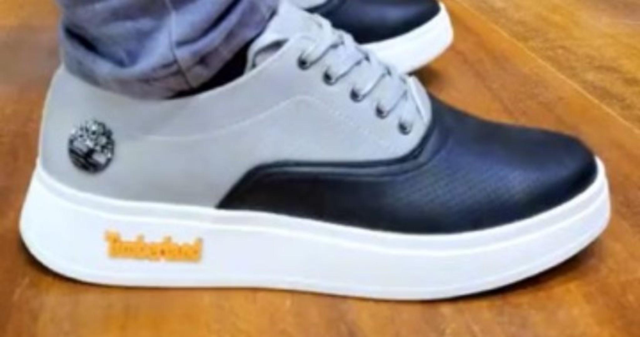 🔥 ORIGINAL LEATHER BLACK and WHITE TIMBERLAND CLASSIC CASUALS SHOES, WHITE CASUAL AND OFFICIAL SHOES BROWN LEATHER (BEST SHOP FOR LOAFERS, OFFICIALS, CASUALS, SNEAKERS)