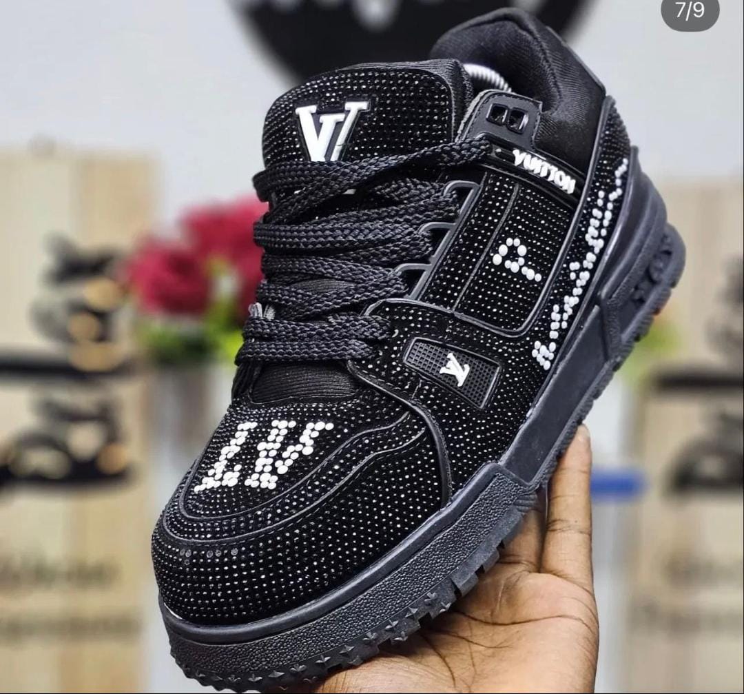 🔥 (On offer) Lvl Trainer Maxi Glitter sneaker (LOUIS VUITTON) iconic LV Trainer sneaker with a fashionable, oversized fit. Best shop for Jordans, Airforce, SNEAKERS. GENERIC