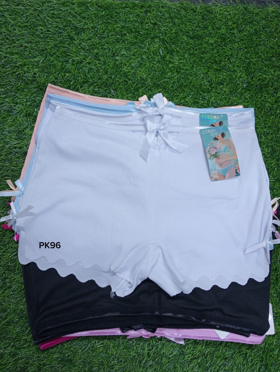 fashion ladies hot pants 6 pcs