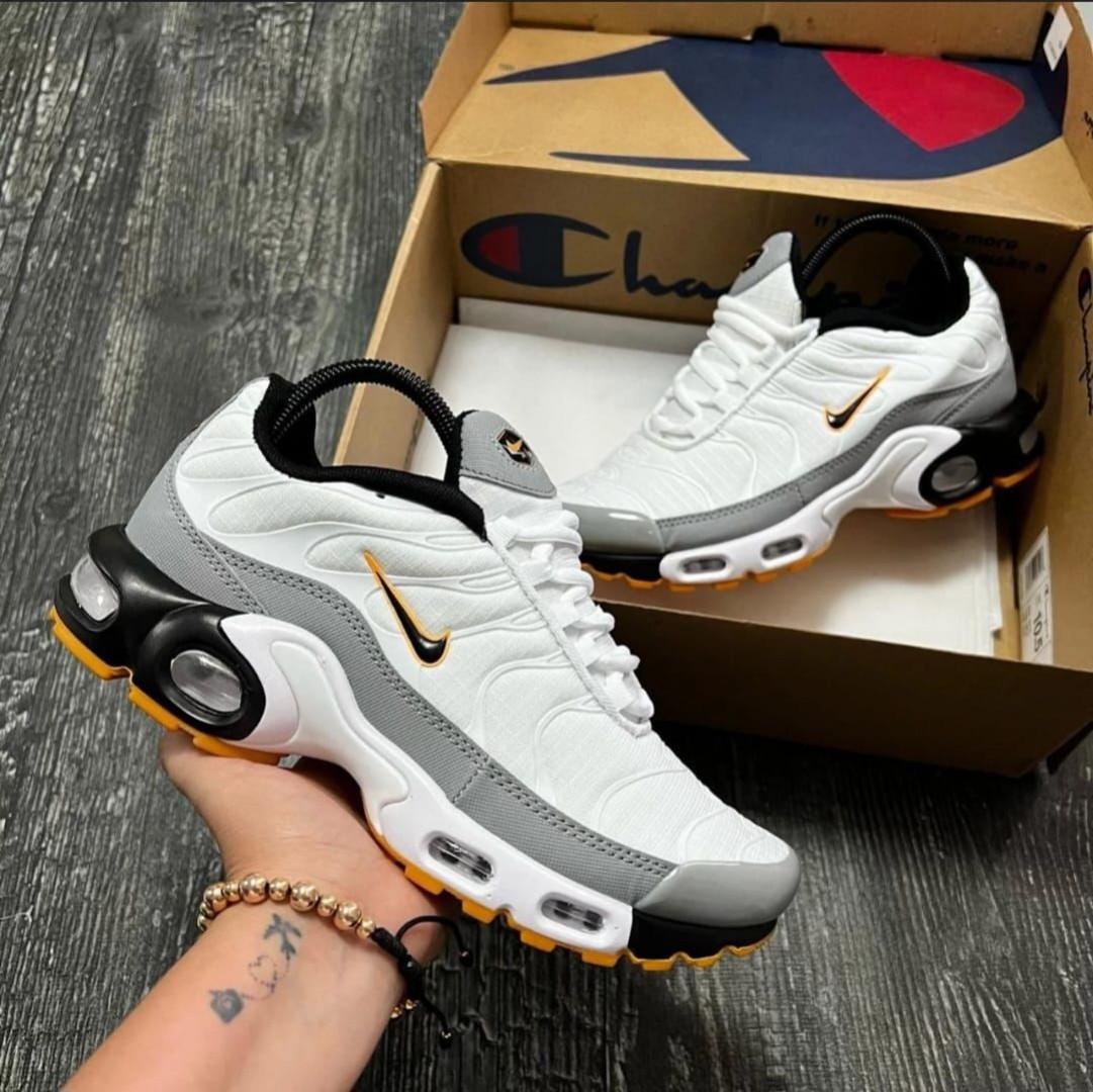 ORIGINAL AIR MAX TN PLUS 3 WHITE COLOR, CUSTOMIZED AIRMAX 90 tn, COLOUR BLACK ,HIGH QUALITY SNEAKERS. Best shop for Airforce, Air jordan, Airmax tn, Air force sneakers)