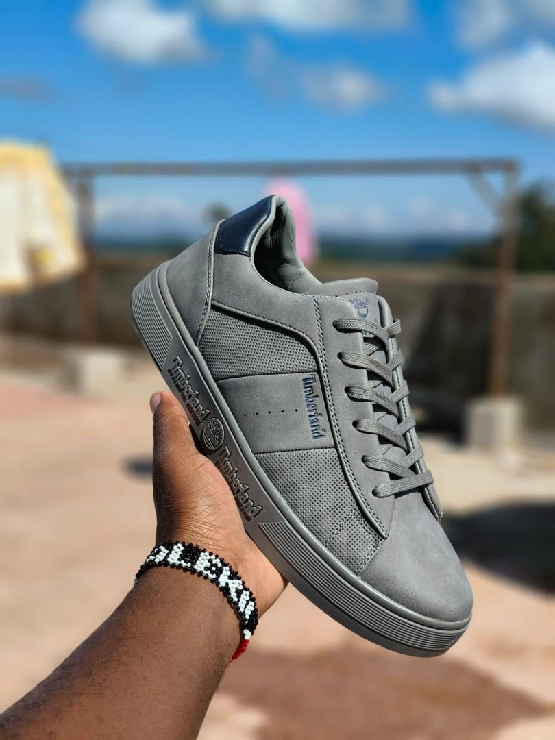 ORIGINAL LEATHER TIMBERLAND CLASSIC CASUALS SHOES, BLACK CASUAL AND OFFICIAL SHOES  (BEST SHOP FOR LOAFERS, OFFICIALS, CASUALS, SNEAKERS)
