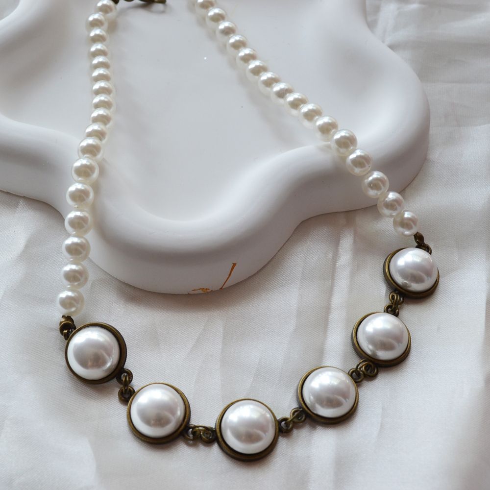 Pearls Personality Necklace Vintage Pearl Choker Necklace Women Jewelry Collars Statement Necklace Fashion Accessories