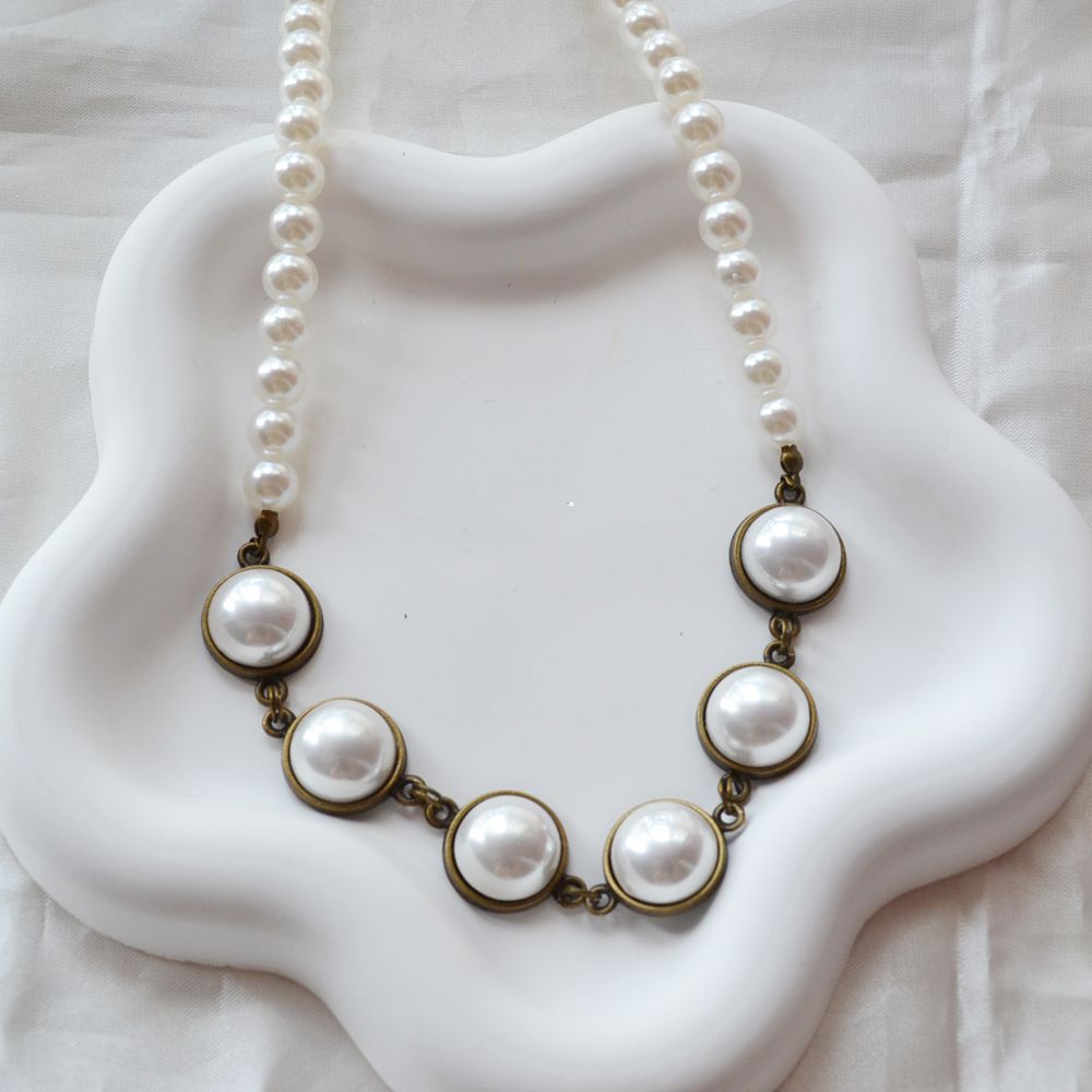 Pearls Personality Necklace Vintage Pearl Choker Necklace Women Jewelry Collars Statement Necklace Fashion Accessories