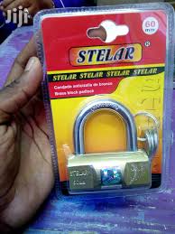 Stelar Lock Stelar Cylindrical Hardened Padlock.KEY FEATURES
Body: solid brass
rounded edges to avoid abrasions.
Keys:nickel plated brass keys
Shackle: case-hardened and tempered steel for
high resist