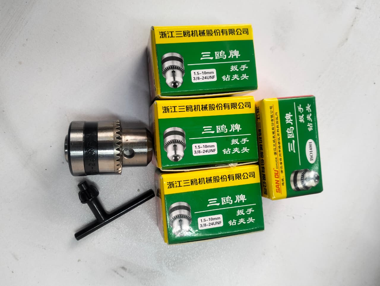 🎉10mm Multifunctional Drill Chuck with Key, Drilling Machine for wood, metal, and other materials🪰Powerful motor for efficient drilling
Durable construction for long-lasting use
10mm chuck for easy