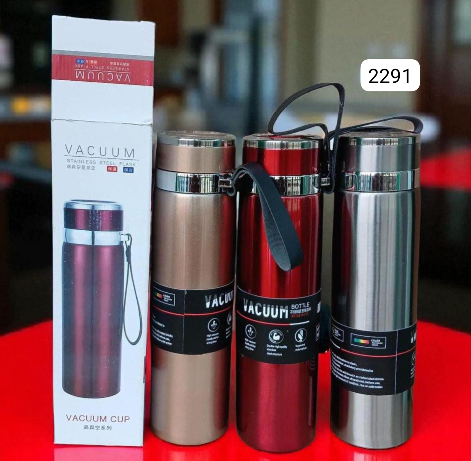 PRICE DROPPED🎇1000ml Large Capacity Stainless Steel Vacuum Flask Hot And Cold Water Bottle📍Design: Double wall vacuum insulated
Safety: BPA-free and environmentally friendly
Special Feature: Durable