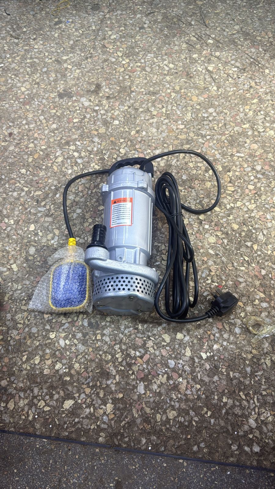 CONVENIENT OPERATION:☀️Kundal Maxpolar Electric Submersible Water Pump 0.5 Maxpolar 20 Meter🎀Stainless steel body, a built in check valve, can be mounted vertically, Industrial grade heavy duty, also