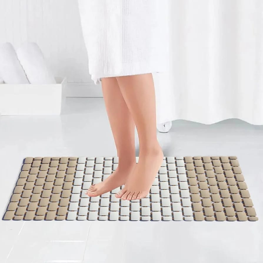 Anti  Slip Bath Mat for Tub, 70 x 40cm Shower Mats with Suction Cups and Drain Holes, Bathroom Bathtub Mat😶‍🌫️The feet are very soft and comfortable, super absorbent, anti-slip and not easy to move.