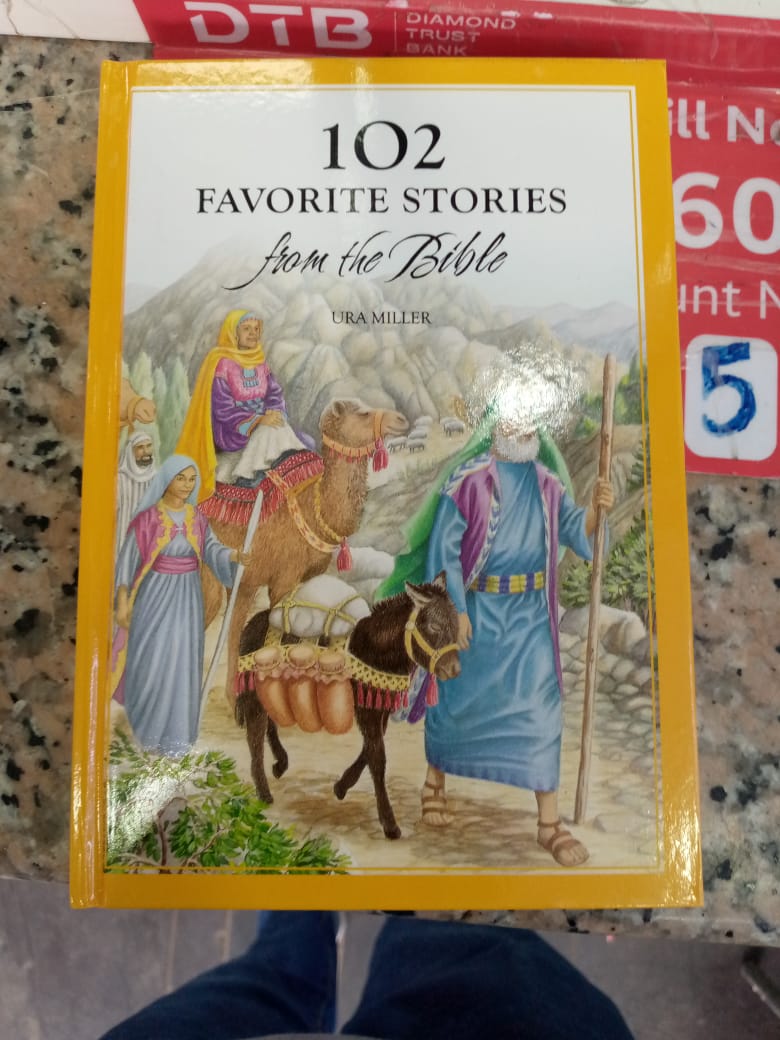 Crossway Bibles Cor Bible Stories 102 Favorite Stories From The Bible.The parting of the Red Sea, David and Goliath, Jesus and the Samaritan woman, Lazarus being raised from the dead, these stories an