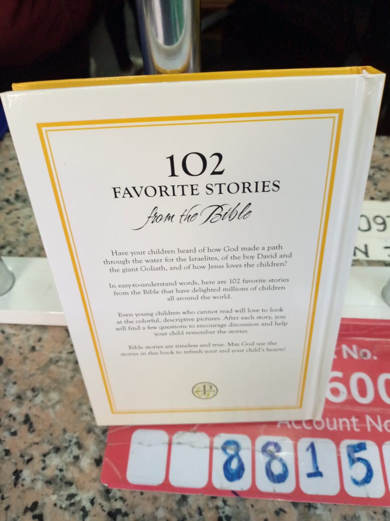 Crossway Bibles Cor Bible Stories 102 Favorite Stories From The Bible.The parting of the Red Sea, David and Goliath, Jesus and the Samaritan woman, Lazarus being raised from the dead, these stories an