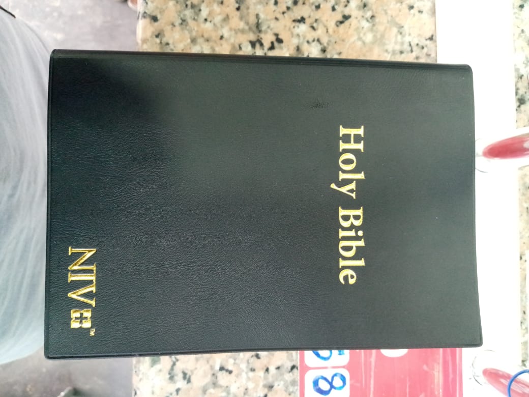 New In📍HOLY BIBLE NIV MEDIUM HARD COVER.New International Version (NIV) Bible is a contemporary English translation known for its balance between accuracy and readability. It is widely used in church