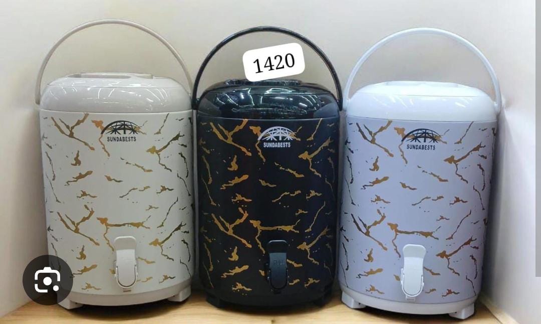 SUNDABESTS Premium 9.5 Litre Tea Urn / Food Flask – Black & Gold Marble Design.warm for hours.

✅ Durable High-Quality Build – strong, long-lasting & reliable.

✅ Heat Retention Technology – maintains